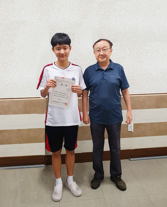 2025 영어 주제 발표회 대상 사진